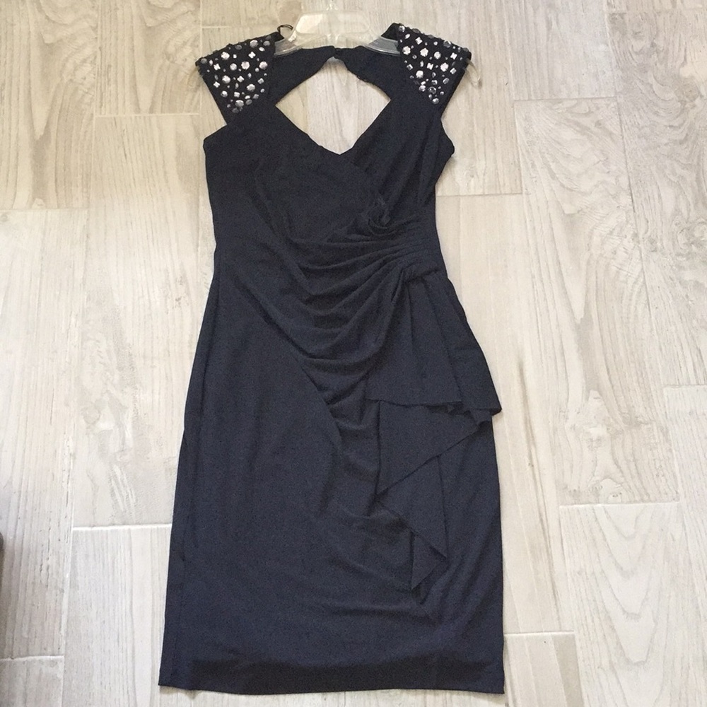 Maggy London-elegant and flattering dress